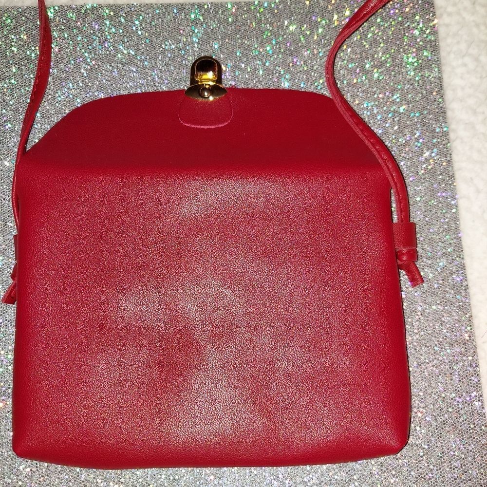 Buckled Mini Shoulder Pouch - Picture 6 of 9